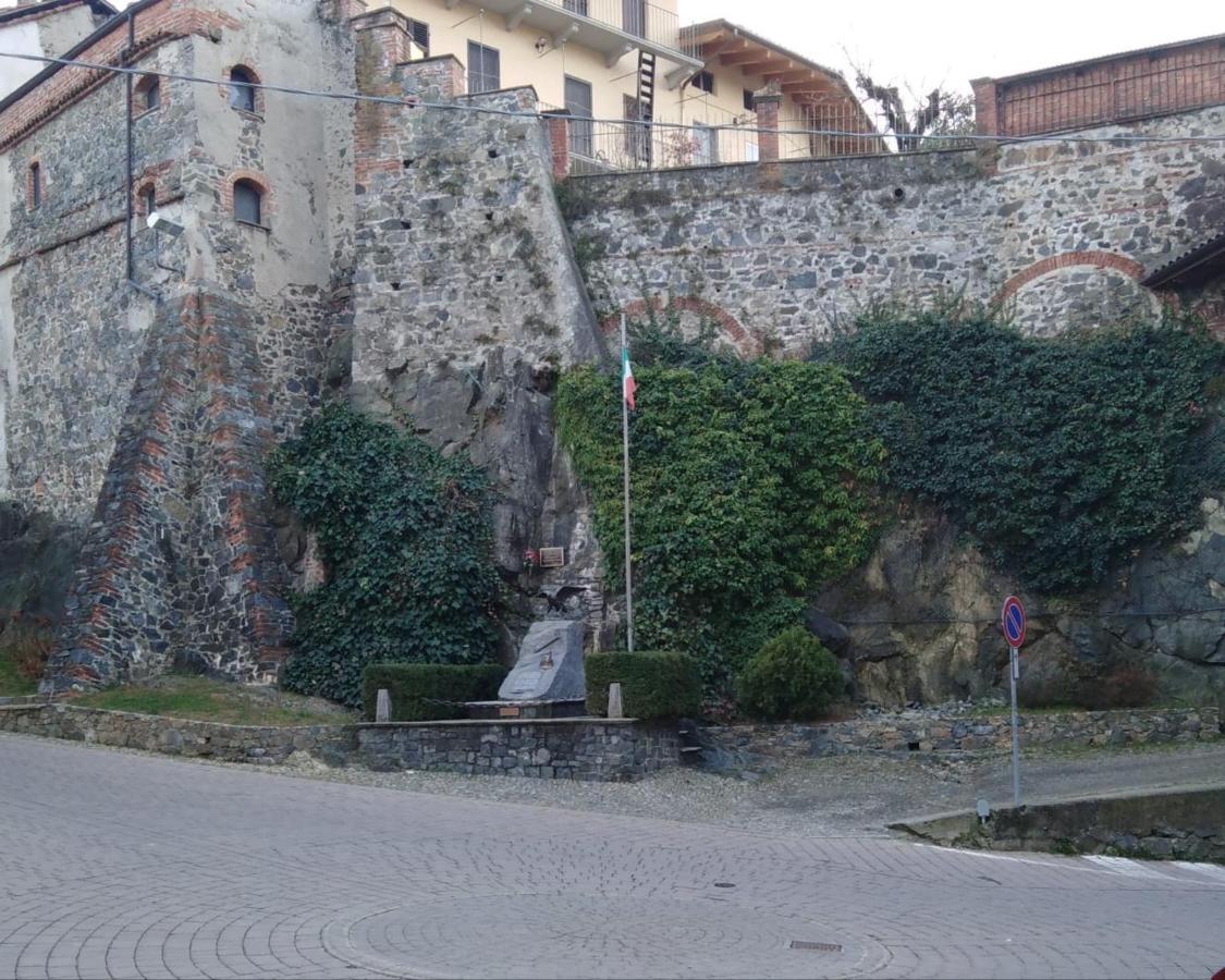 B&B Sotto Le Mura Pavone Canavese Kültér fotó