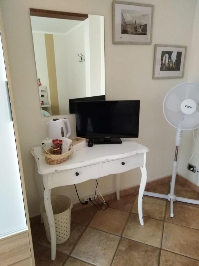 B&B Sotto Le Mura Pavone Canavese Kültér fotó